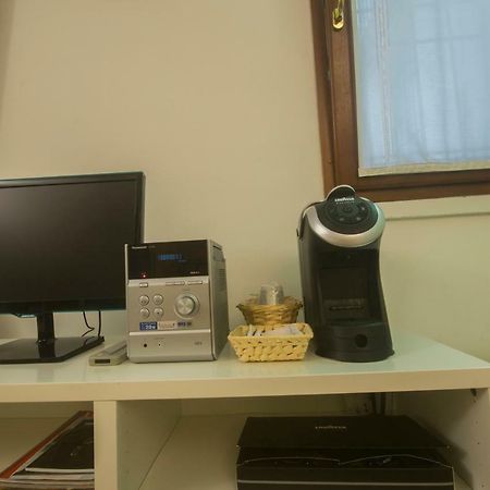 Suite Del Borgo - Affittacamere - Guest House Bologna Bagian luar foto