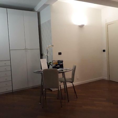 Suite Del Borgo - Affittacamere - Guest House Bologna Bagian luar foto