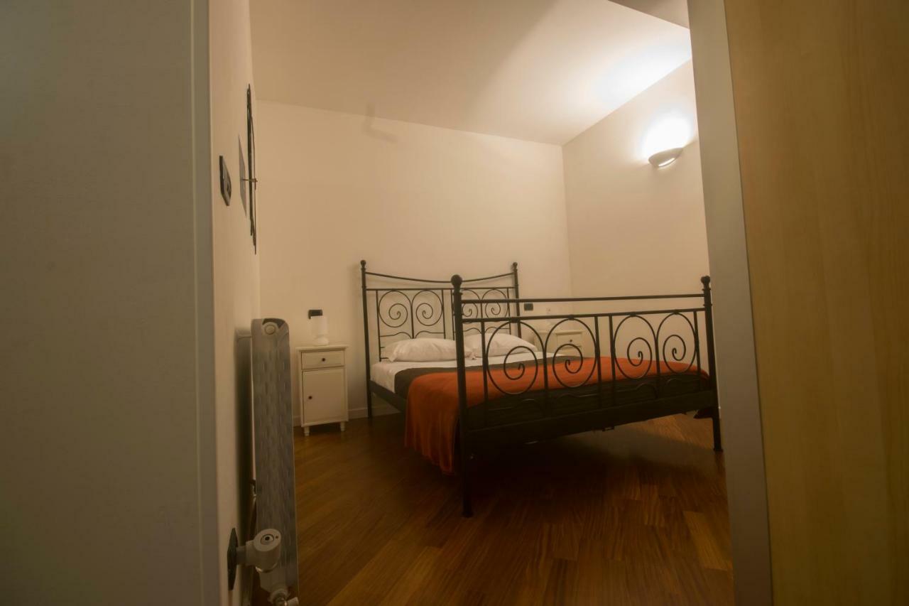 Suite Del Borgo - Affittacamere - Guest House Bologna Bagian luar foto