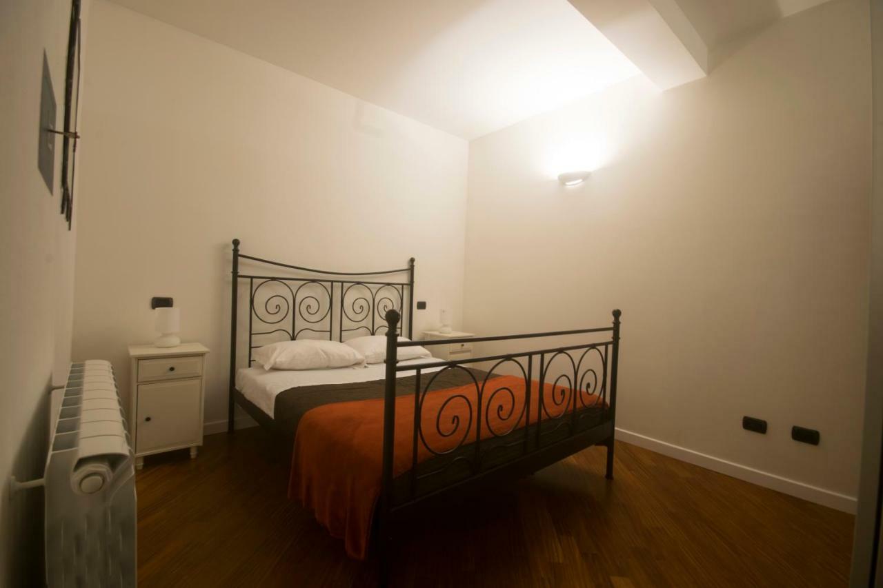 Suite Del Borgo - Affittacamere - Guest House Bologna Bagian luar foto
