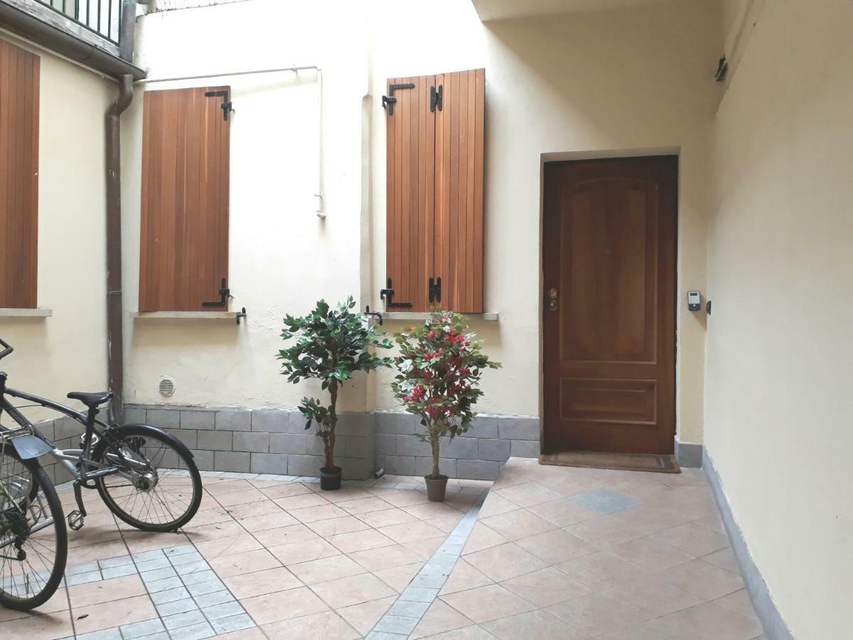 Suite Del Borgo - Affittacamere - Guest House Bologna Bagian luar foto
